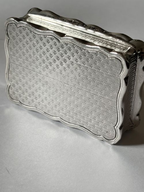 SILVER GILT VICTORIAN SNUFF BOX WILLIAM NEALE SHEFFIELD 1897 735G - ADDITIONAL PHOTO 7