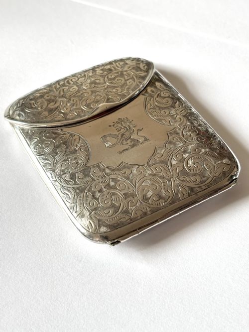 EDWARDIAN SILVER GILT CIGARETTE CASE WITH LION CREST BOARDMAN GLOSSOP CO 1904 - ADDITIONAL PHOTO 2