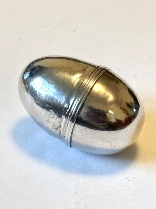 GEORGE III SILVER EGG SHAPED NUTMEG GRATER BIRMINGHAM 1791 SAMUEL MERITON II - ADDITIONAL PHOTO 1