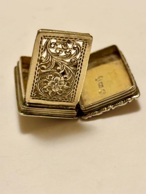 WILLIAM IV VINAIGRETTE NATHANIEL MILLS BIRMINGHAM 1832 - ADDITIONAL PHOTO 4
