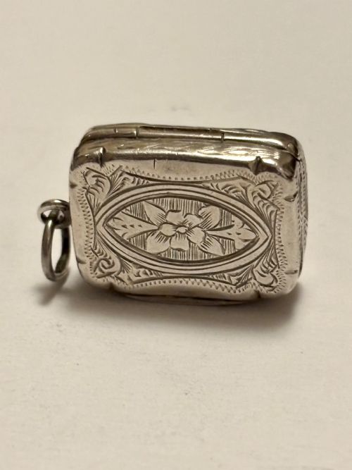 SILVER GILT VICTORIAN VINAIGRETTE BIRMINGHAM 1882 HILLIARD THOMASON - ADDITIONAL PHOTO 9