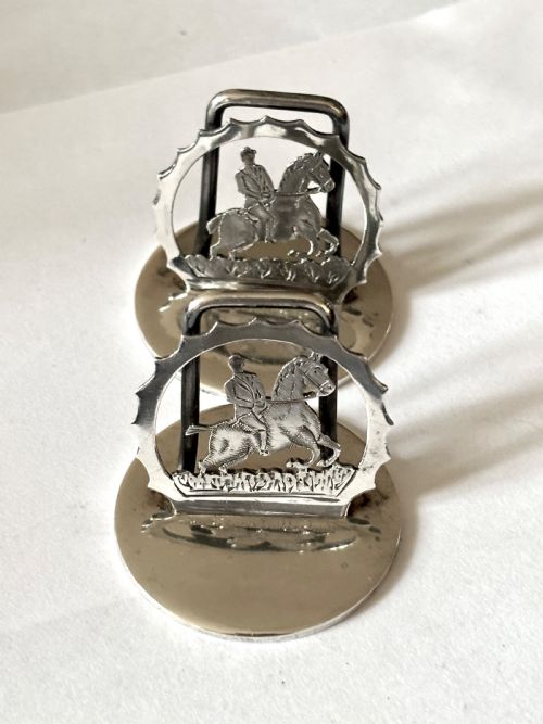 2 X ANTIQUE HUNTING HORSE SILVER MENU PLACE CARD HOLDERS CHESTER 19356 A WILCOX - ADDITIONAL PHOTO 9