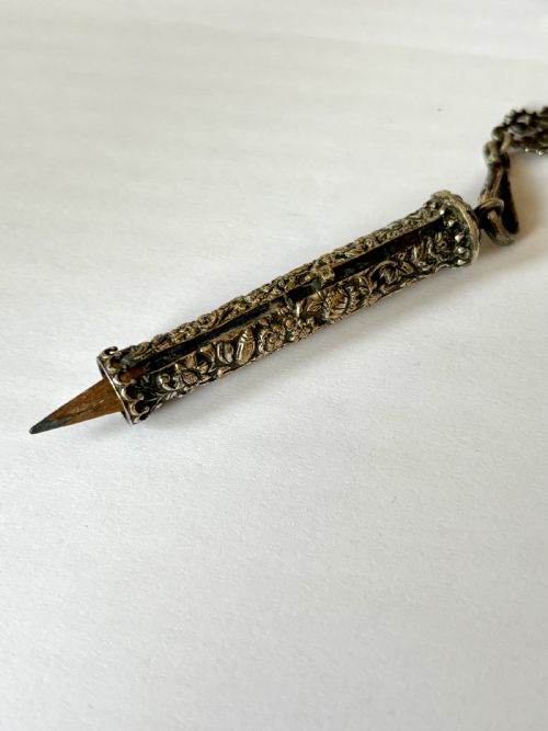 VICTORIAN 19TH CENTURY SILVER PLATED CHATELAIN FLORAL MOTIFS HEAD OF VIKING - ADDITIONAL PHOTO 4