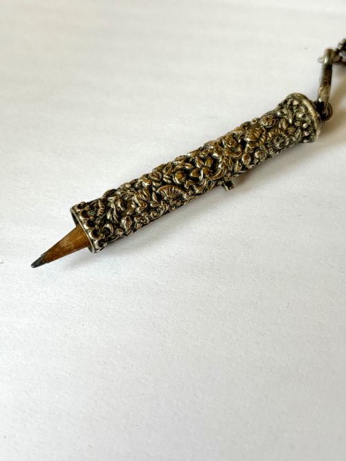 VICTORIAN 19TH CENTURY SILVER PLATED CHATELAIN FLORAL MOTIFS HEAD OF VIKING - ADDITIONAL PHOTO 5
