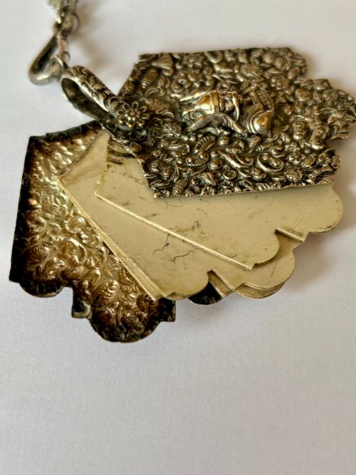 VICTORIAN 19TH CENTURY SILVER PLATED CHATELAIN FLORAL MOTIFS HEAD OF VIKING - ADDITIONAL PHOTO 9