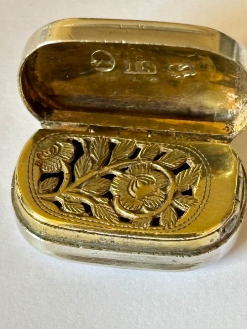 GEORGE III SILVER GILT VINAIGRETTE BIRMINGHAM 1808 JOHN SHAW PLAIN DESIGN - ADDITIONAL PHOTO 8