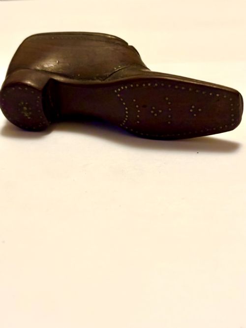ANTIQUE 19TH CENTURY MAHOGANY PIQUE DECORATION SHOE BOOT SNUFF BOX - ADDITIONAL PHOTO 4