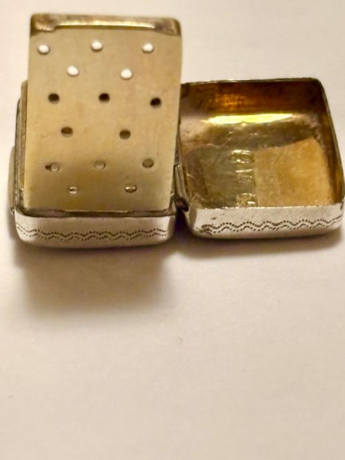 GEORGE III SILVER GILT VINAIGRETTE BIRMINGHAM 1817 JOHN SHAW - ADDITIONAL PHOTO 9