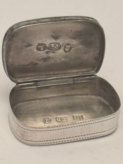 GEORGE III STERLING SILVER PATCH PILL BOX JOSEPH TAYLOR BIRMINGHAM 1810 - ADDITIONAL PHOTO 1