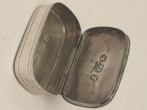 GEORGE III STERLING SILVER PATCH PILL BOX JOSEPH TAYLOR BIRMINGHAM 1810 - ADDITIONAL PHOTO 2