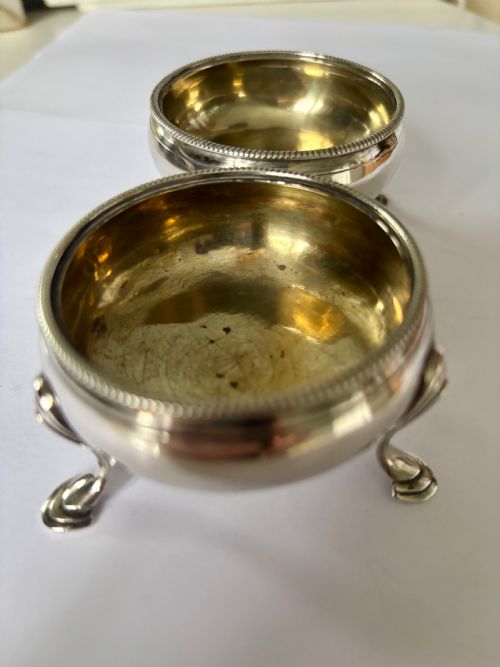 A PAIR OF GEORGE III SILVER GILT SALTS LONDON 1796 PETER ANN BATEMAN - ADDITIONAL PHOTO 3