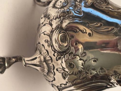 ANTIQUE GEORGE II SILVER CREAM JUG LONDON 1748 WILLIAM ROBERTSON - ADDITIONAL PHOTO 3