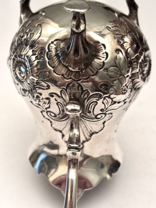 ANTIQUE GEORGE II SILVER CREAM JUG LONDON 1748 WILLIAM ROBERTSON - ADDITIONAL PHOTO 8