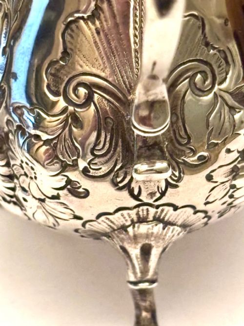 ANTIQUE GEORGE II SILVER CREAM JUG LONDON 1748 WILLIAM ROBERTSON - ADDITIONAL PHOTO 10
