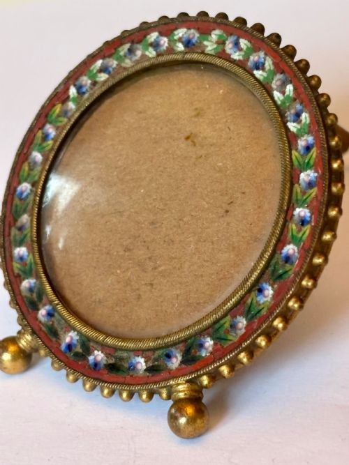 19th century victorian italian micro mosaic photo picture frame with ball feet - CATEGORY: ANTIQUE MISCELLANEOUS - DATED 19TH CENTURY