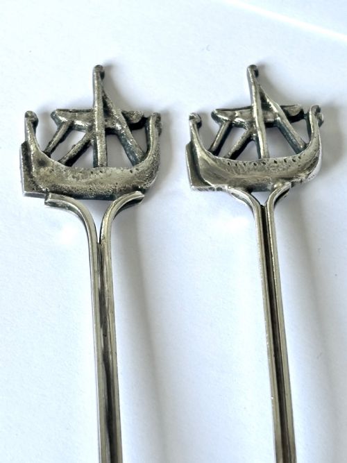 ANTIQUE SCOTTISH IONA SILVER SPOON PICKLE FORK GILMOUR WATSON GLASGOW 1913 - ADDITIONAL PHOTO 2