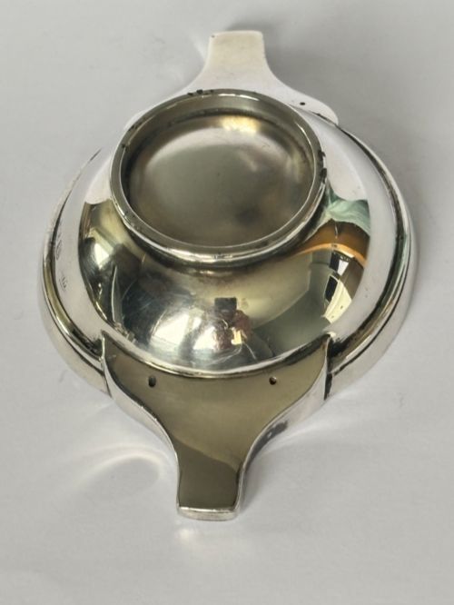 EDWARDIAN SMALL STERLING SILVER QUAICH BIRMINGHAM 1909 WILLIAM AITKEN - ADDITIONAL PHOTO 5