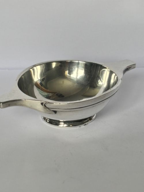 EDWARDIAN SMALL STERLING SILVER QUAICH BIRMINGHAM 1909 WILLIAM AITKEN - ADDITIONAL PHOTO 7
