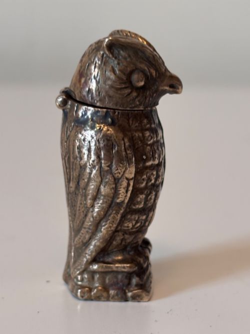 ANTIQUE NOVELTY BRASS OWL VESTA CASE MATCH SAFE CASE - ADDITIONAL PHOTO 3