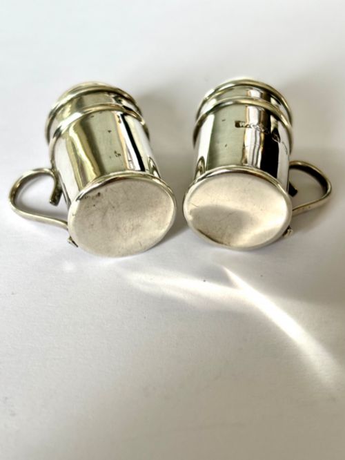 PAIR OF NOVELTY SILVER PEPPERETTES FLOUR SHAKERS 1913 WILFRED CHIDLAW GRIFFITHS - ADDITIONAL PHOTO 2
