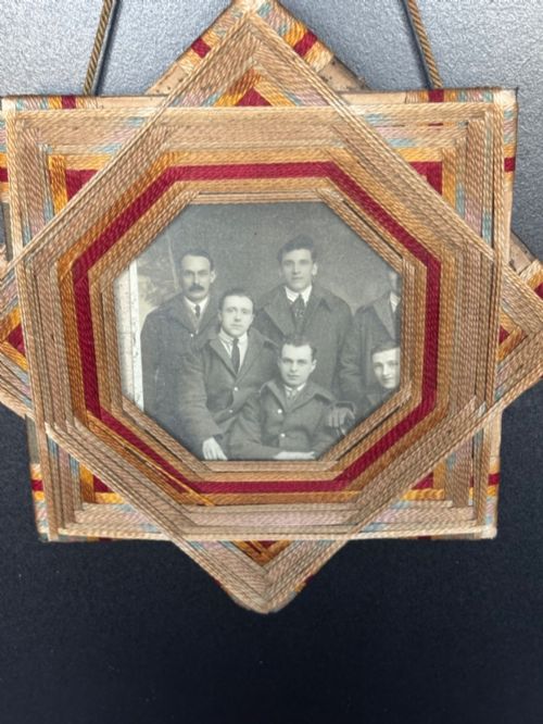 ANTIQUE FOLK ART STRING PHOTO PICTURE FRAME OCTAGRAM STAR SHAPE C1920S POST WWI - ADDITIONAL PHOTO 2