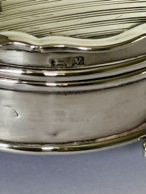 ANTIQUE GEORGE V SILVER DRESSING TABLE JEWELLERY RING TRINKET BOX BIRMINGHAM 1923 - ADDITIONAL PHOTO 5
