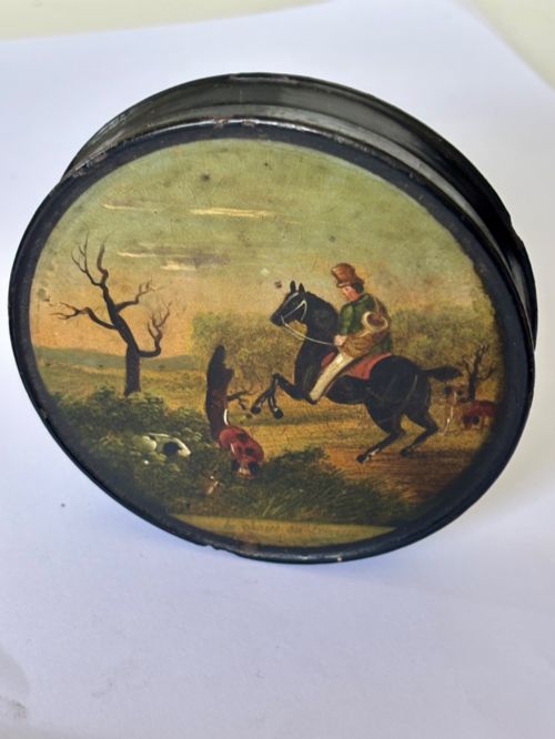EARLY 19TH CENTURY FRENCH PAPIER MACHE SNUFF BOX HUNTING LA CHASSE