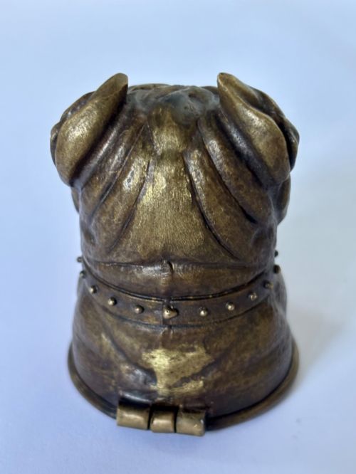 EARLY VICTORIAN NOVELTY BRASS TABLE TOP VESTA CASE MATCH SAFE BULLDOG 184050S - ADDITIONAL PHOTO 2