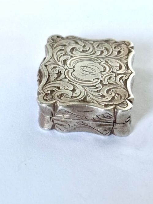 EARLY VICTORIAN SILVER GILT VINAIGRETTE BIRMINGHAM 1855 DAVID PETTIFER - ADDITIONAL PHOTO 5