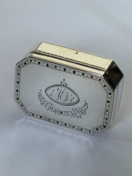 18TH CENTURY GEORGE III SILVER GILT SNUFF BOX PHIPPS ROBINSON LONDON 1795