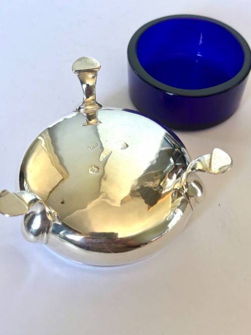 18THC GEORGE II SILVER SALT WITH BLUE GLASS LINER LONDON 1756 DAVID HENNELL I - ADDITIONAL PHOTO 6
