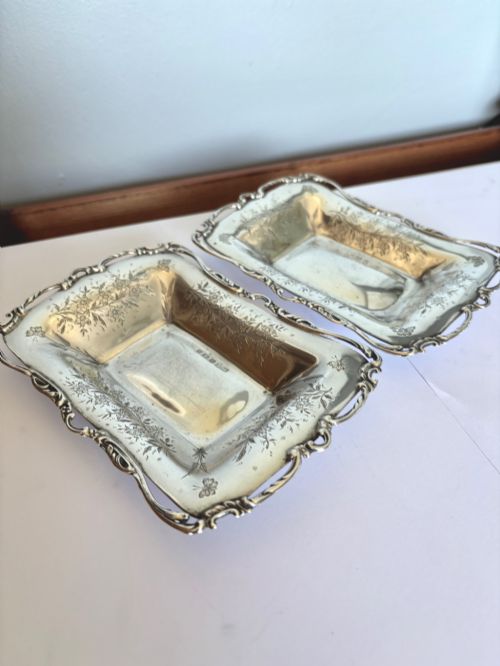 EDWARDIAN PAIR ART NOUVEAU SILVER TRINKET PIN DISHES 1905 HENRY MATTHEWS 203G