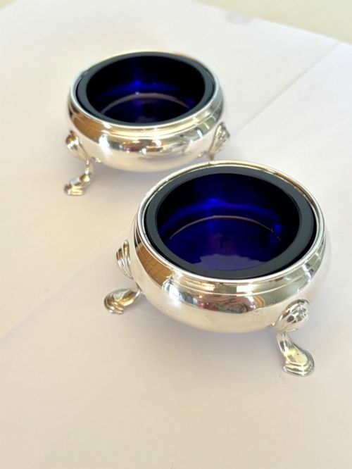 18THC GEORGE II PAIR SILVER SALTS BLUE GLASS LINER LONDON 17556 DAVID HENNELL I - ADDITIONAL PHOTO 2