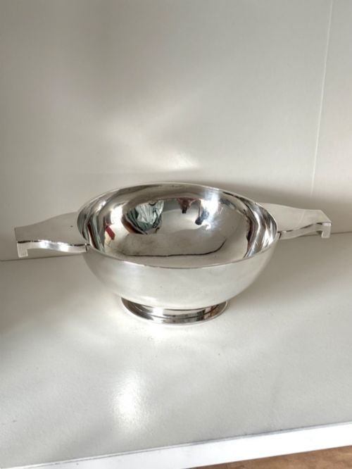 LARGE SCOTTISH SILVER QUAICH HAMILTON INCHES EDINBURGH 1920 24CM 95INCH 358G