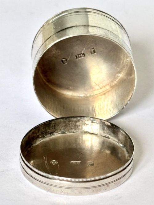 GEORGE III STERLING SILVER PATCH PILL PYX BOX LONDON C1790S MAKER RC - ADDITIONAL PHOTO 7