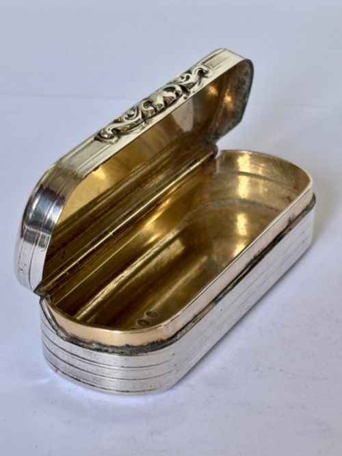 VICTORIAN SILVER GILT SNUFF BOX ROBERT THORNTON BIRMINGHAM 1876 83G - ADDITIONAL PHOTO 10