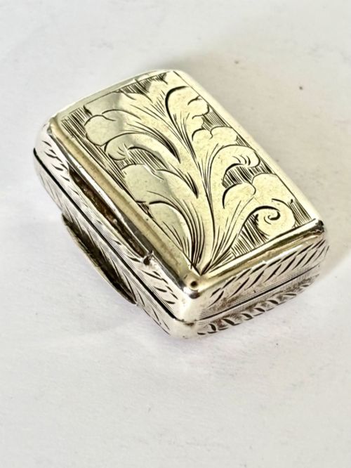 SILVER GILT EARLY VICTORIAN VINAIGRETTE BHAM 1841 FRANCIS CLARK W SPONGE - ADDITIONAL PHOTO 1