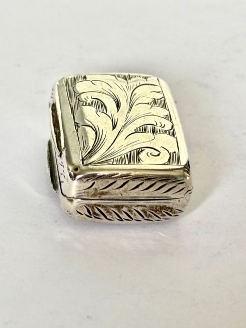 SILVER GILT EARLY VICTORIAN VINAIGRETTE BHAM 1841 FRANCIS CLARK W SPONGE - ADDITIONAL PHOTO 5