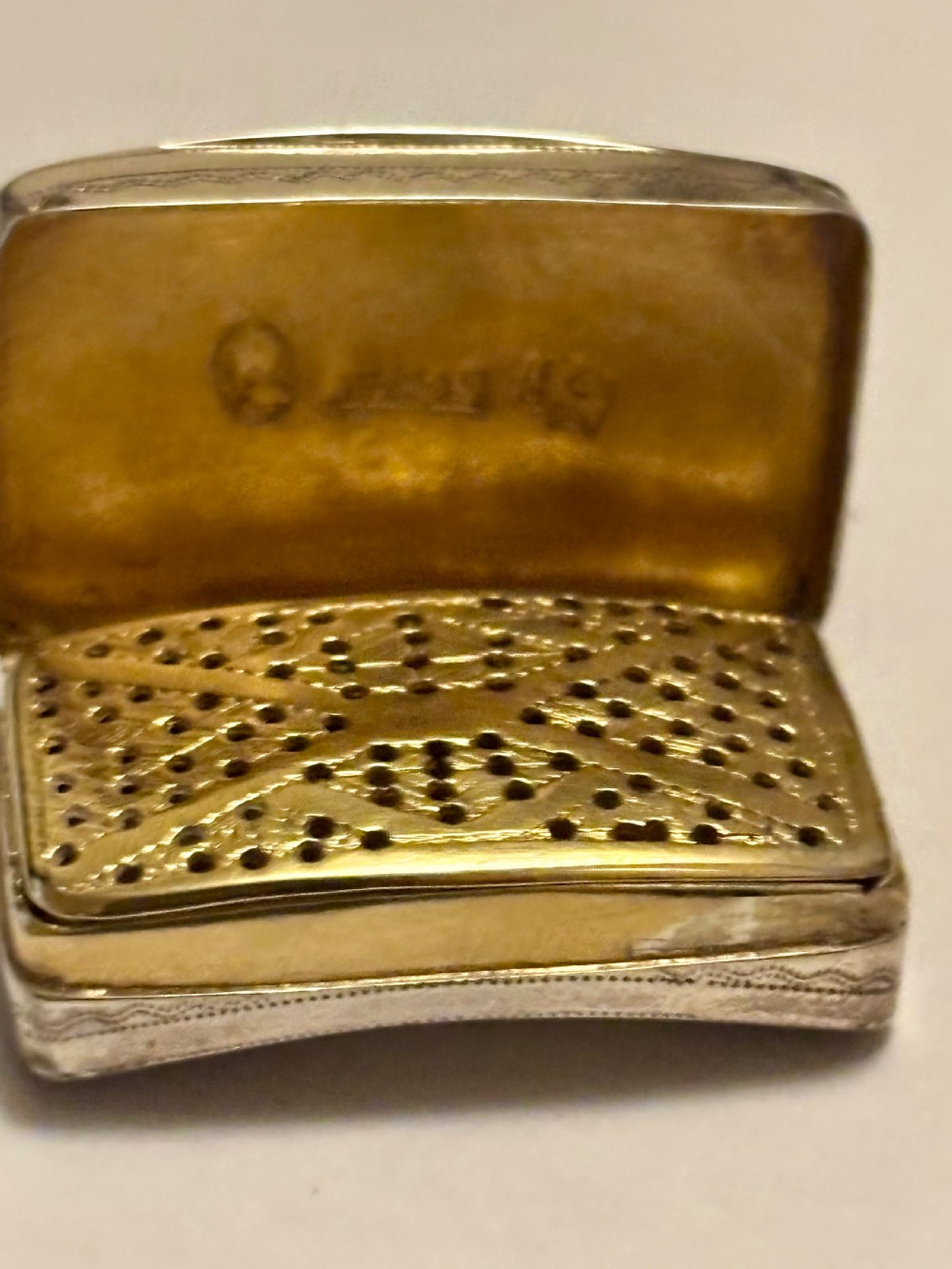 George III Curved Silver Gilt Vinaigrette Birmingham 1808 Wardell & Kempson View VII