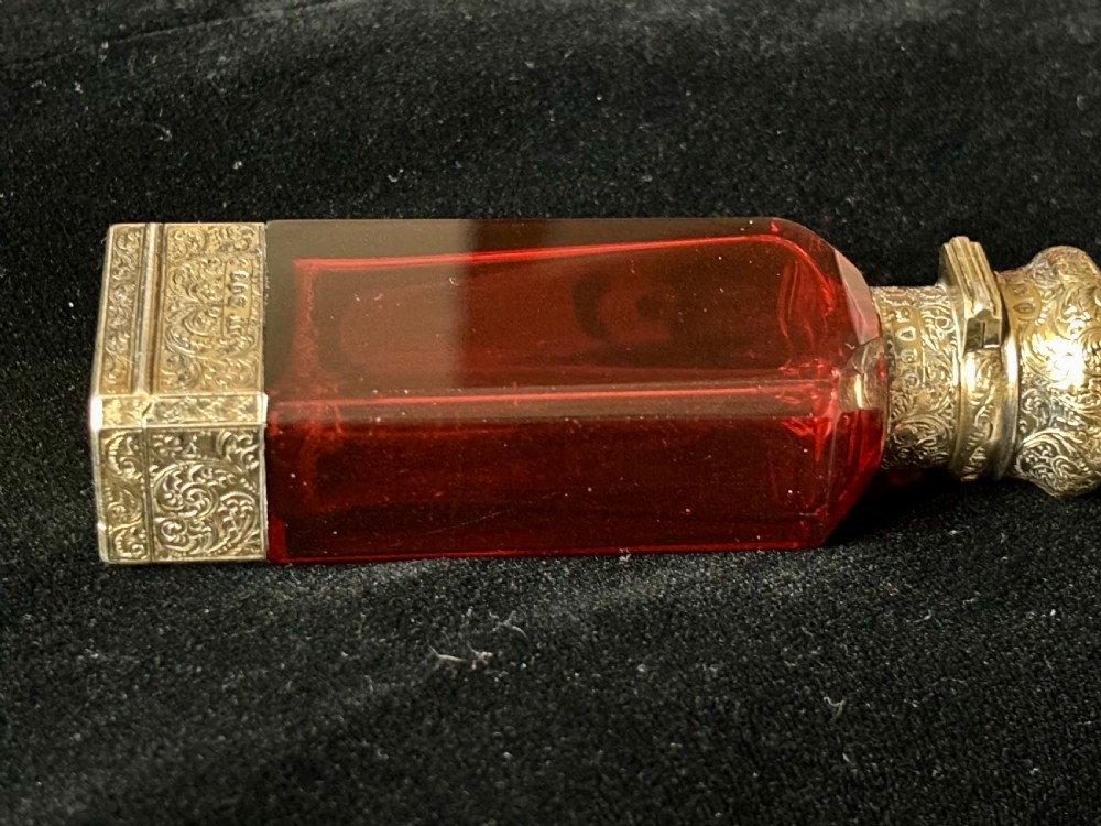 Victorian Sampson Mordan Silver Gilt Ruby Glass Scent Bottle & Vinaigrette 1878 View II