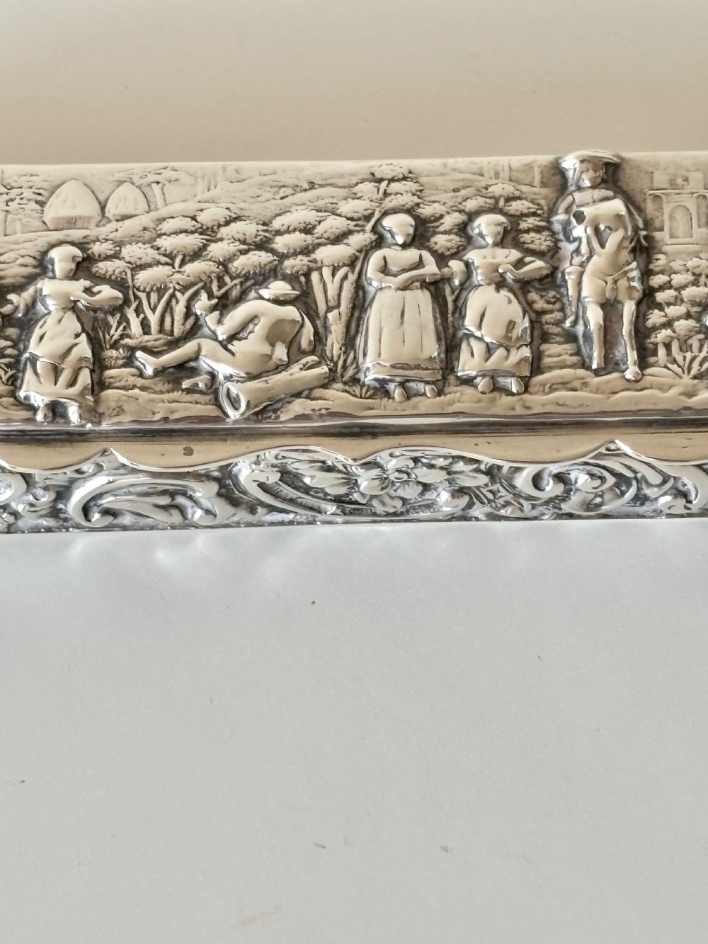 Edwardian Silver Hat Pin Trinket Box Chester 1908 Nathan & Hayes FINNIGANS 23cm View V