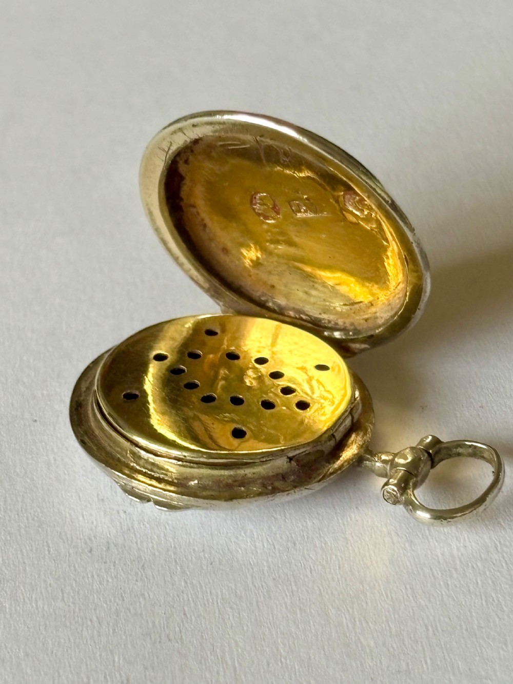 Rare George IV Silver Gilt Vinaigrette 1827 Ledsam Vale Wheeler *Pocket Watch* View X