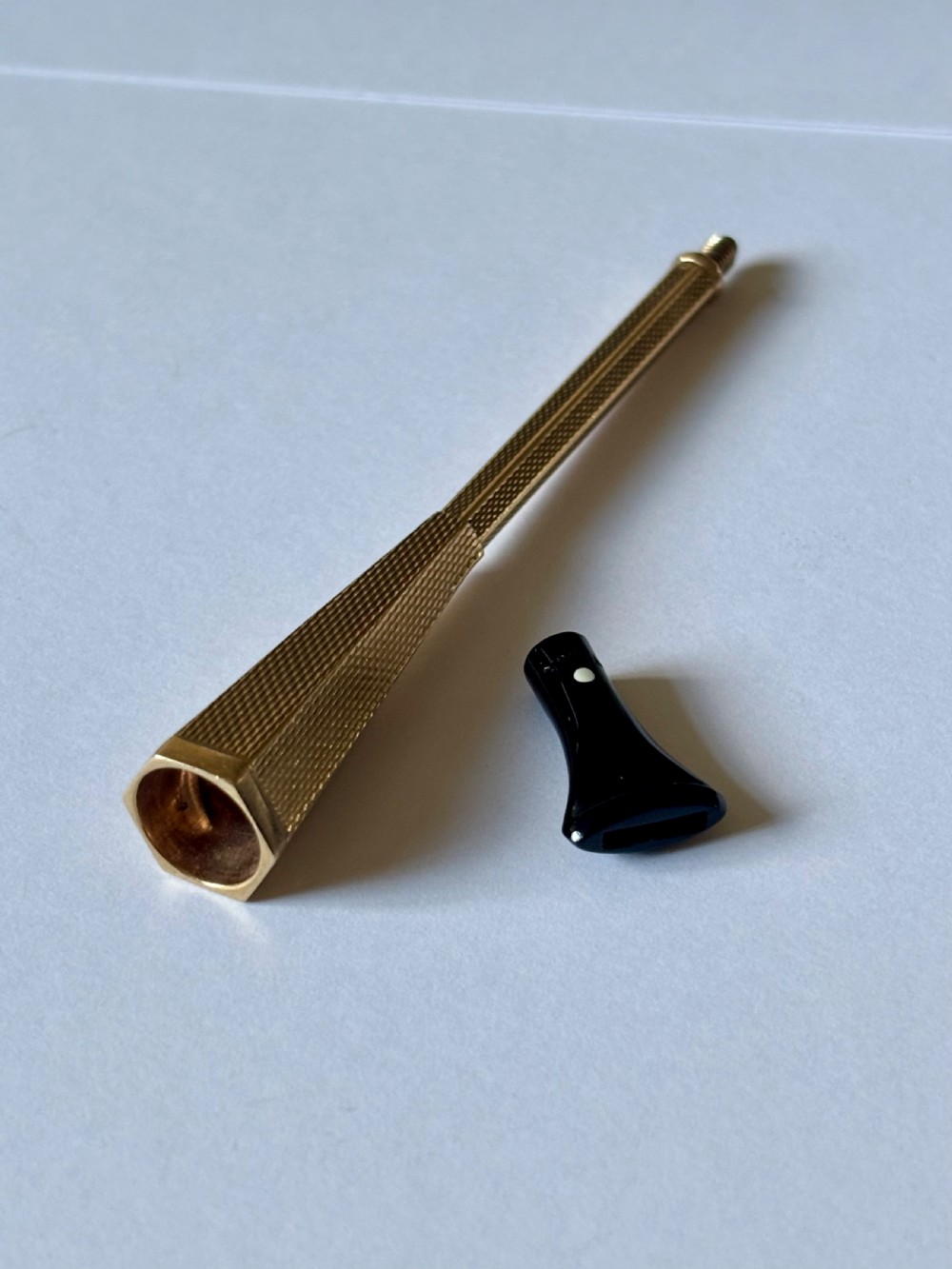 Antique Alfred Dunhill 9ct Gold Cigarette holder White spot c1940’s View XIV