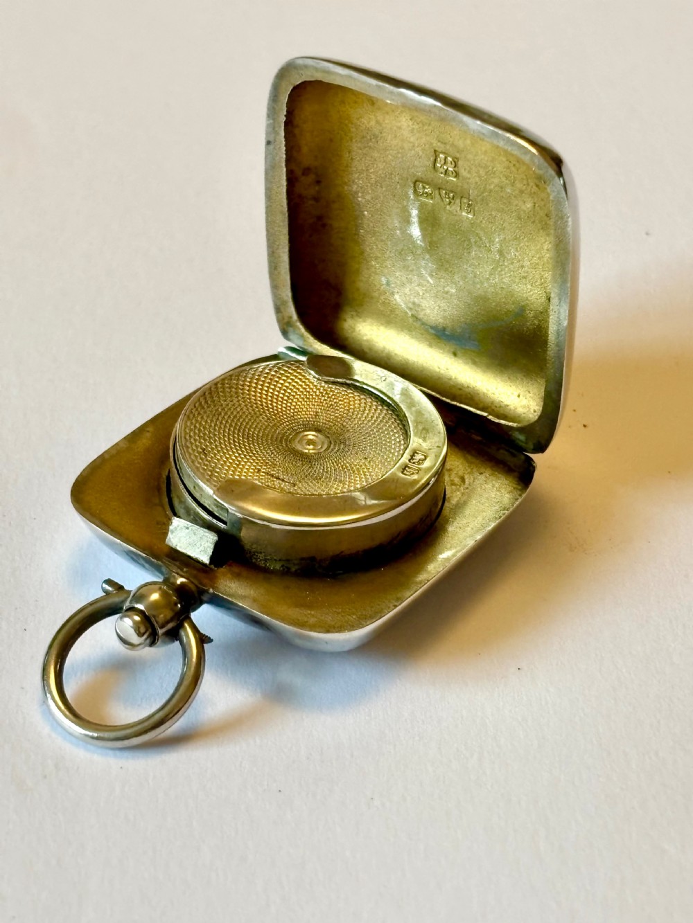 Edwardian Silver Sovereign Case Chester 1907 by James Deakin & Sons View V