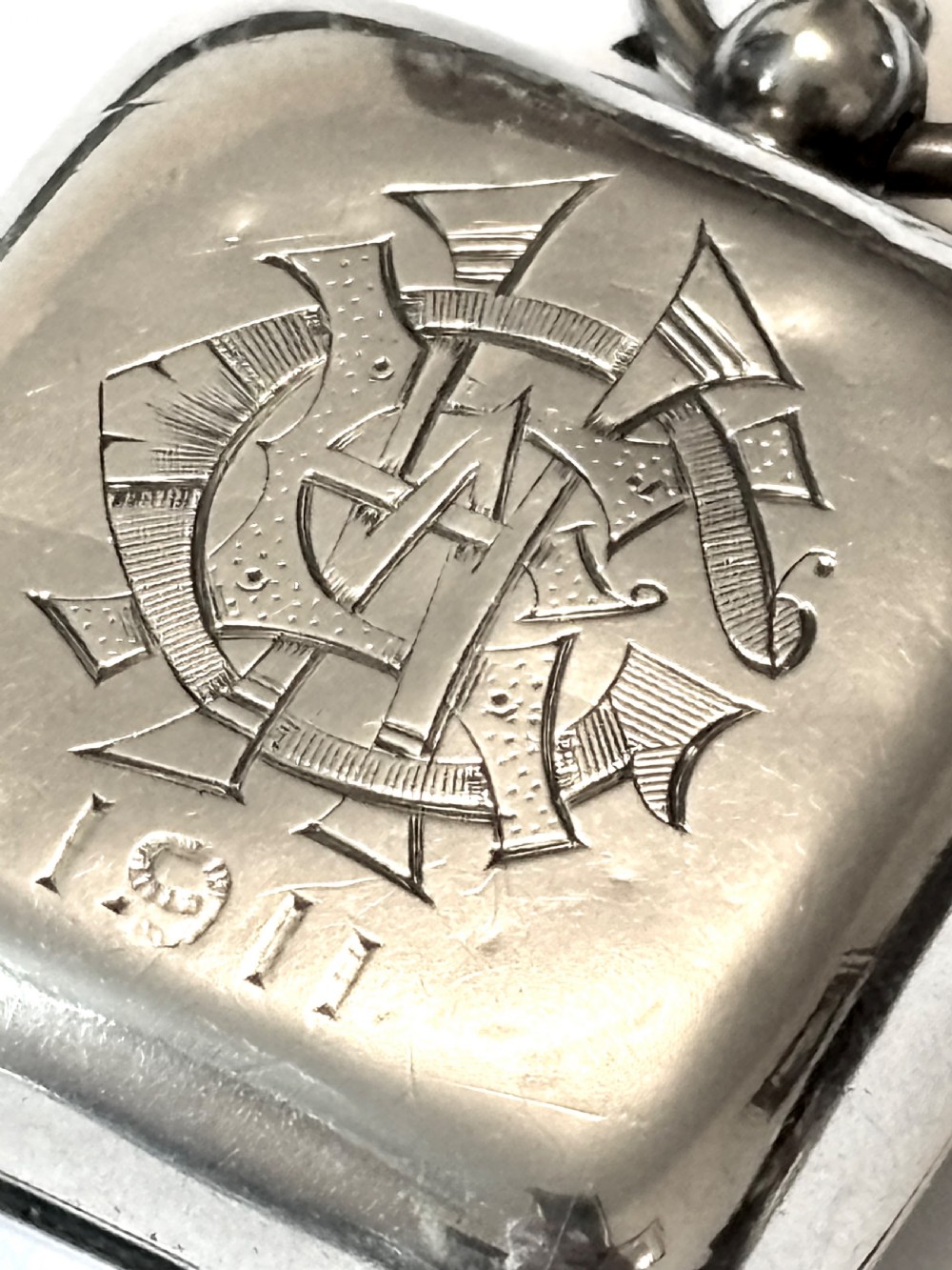 Edwardian Silver Sovereign Case Chester 1907 by James Deakin & Sons View VI
