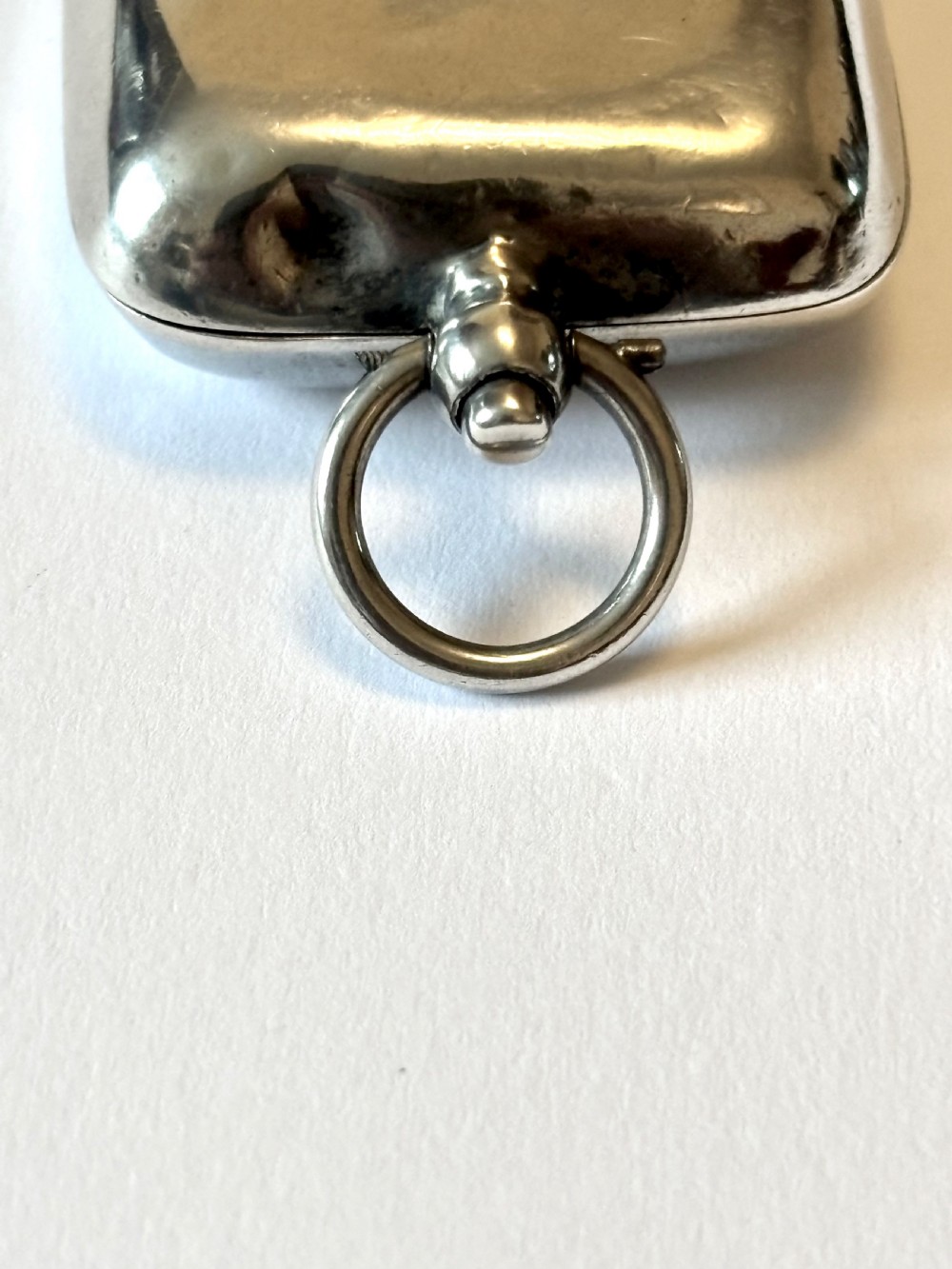 Edwardian Silver Sovereign Case Chester 1907 by James Deakin & Sons View X