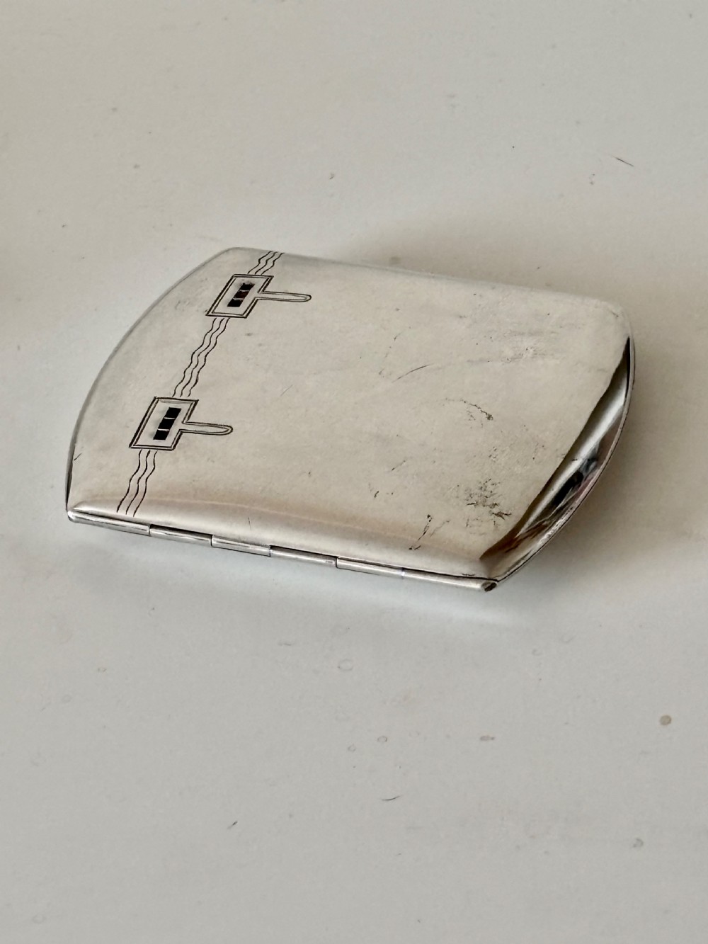 An Art Deco German 800 Silver synthetic ruby cigarette case c1925 View VI