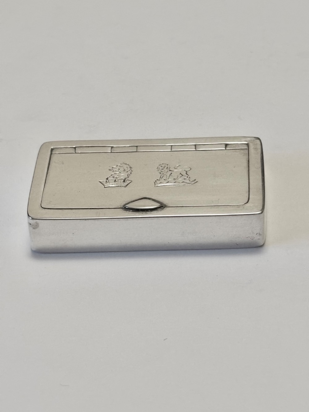 Silver Victorian Snuff Box BARNET HENRY JOSEPH Chester 1885 View II