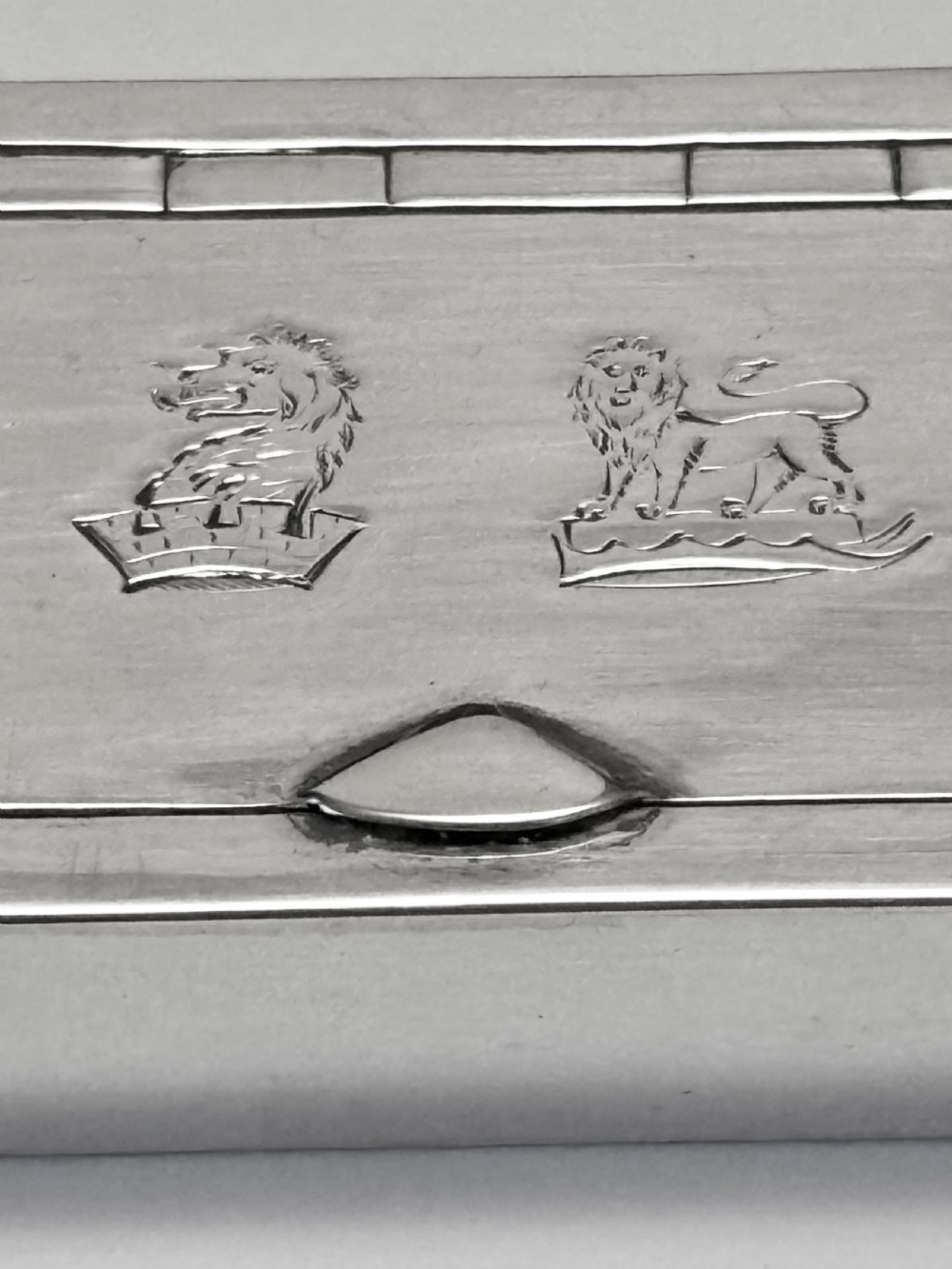 Silver Victorian Snuff Box BARNET HENRY JOSEPH Chester 1885 View III