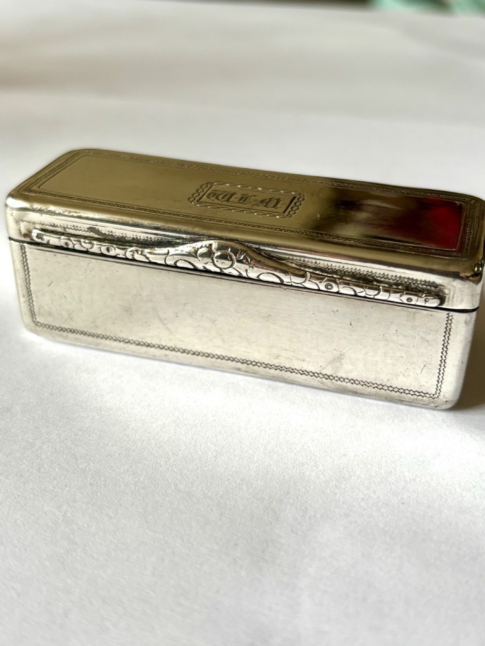Silver gilt George IV Oblong Snuff Box Rawlings Summers London 1828 View II